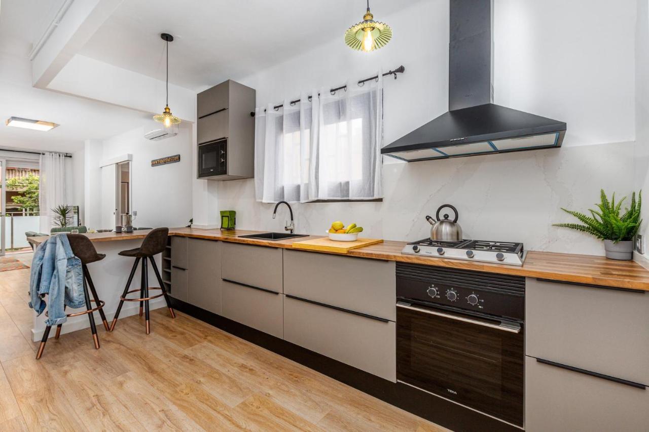 Appartamento Simply Stunning - Hidden Gem, Heart Of Poble Sec Barcellona Esterno foto