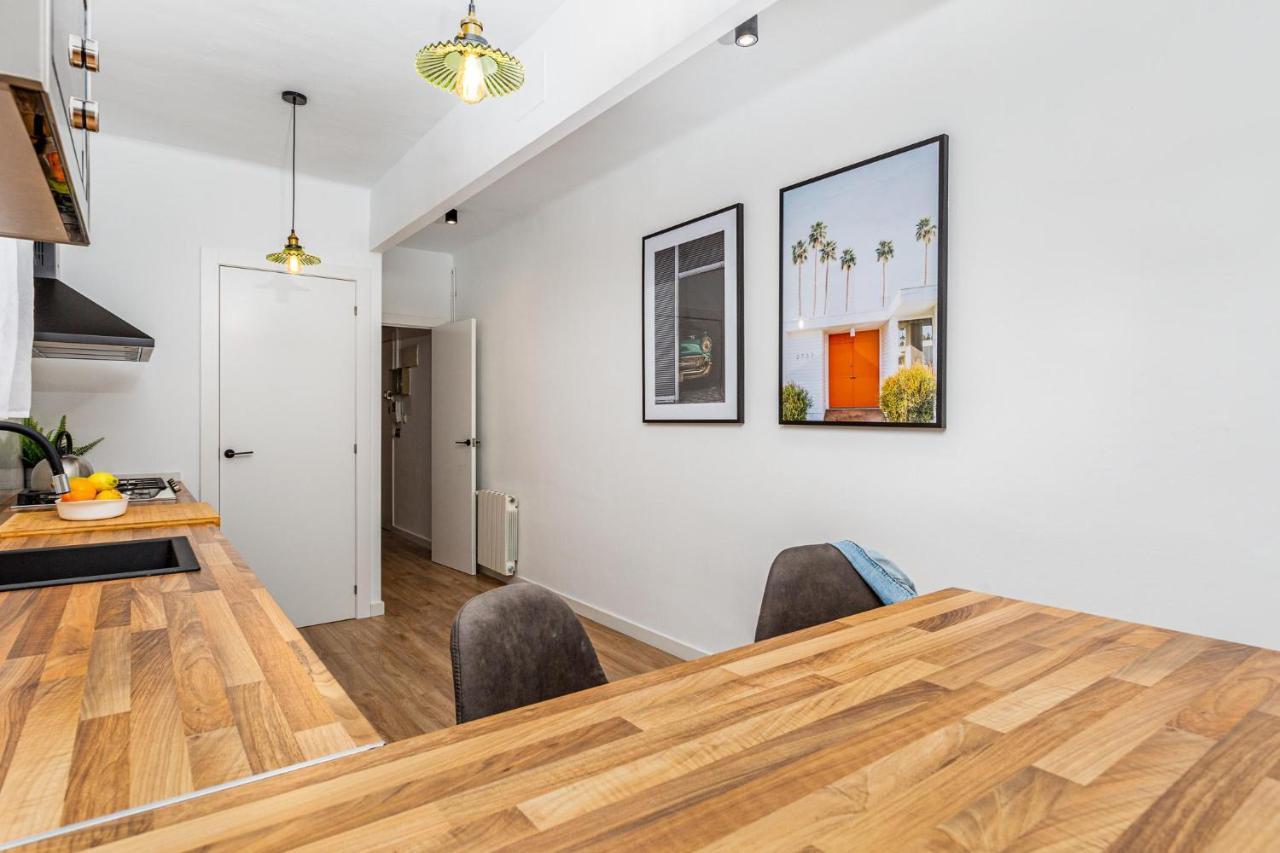Appartamento Simply Stunning - Hidden Gem, Heart Of Poble Sec Barcellona Esterno foto